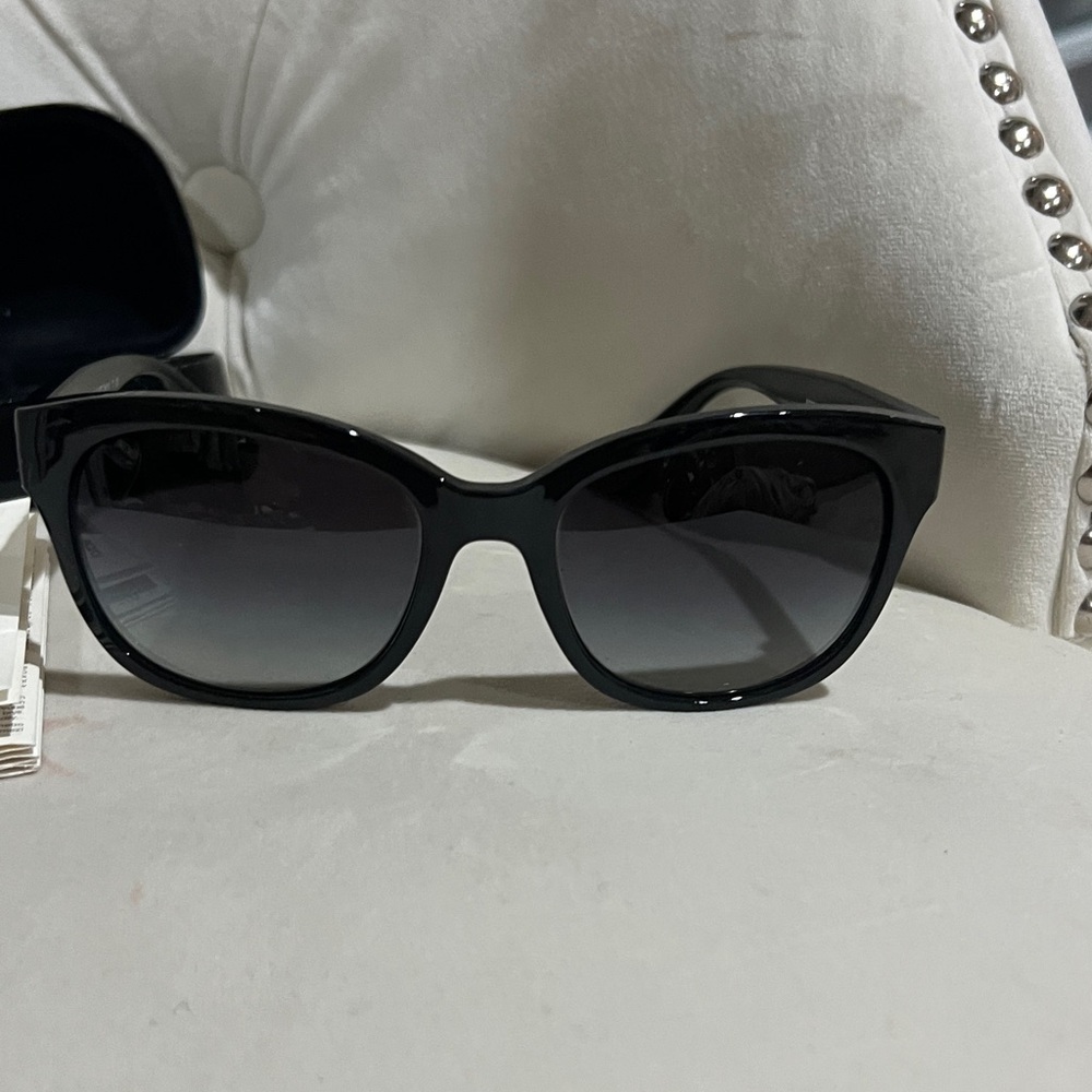 AUTHENTIC Coach Black Sunglasses with Accessories.